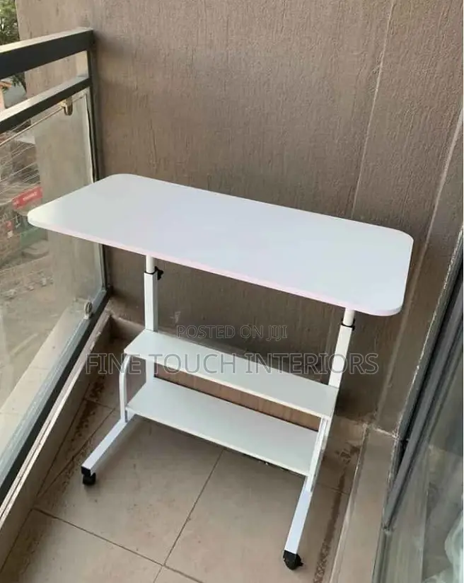 Modern Computer Desk for Laptop Users