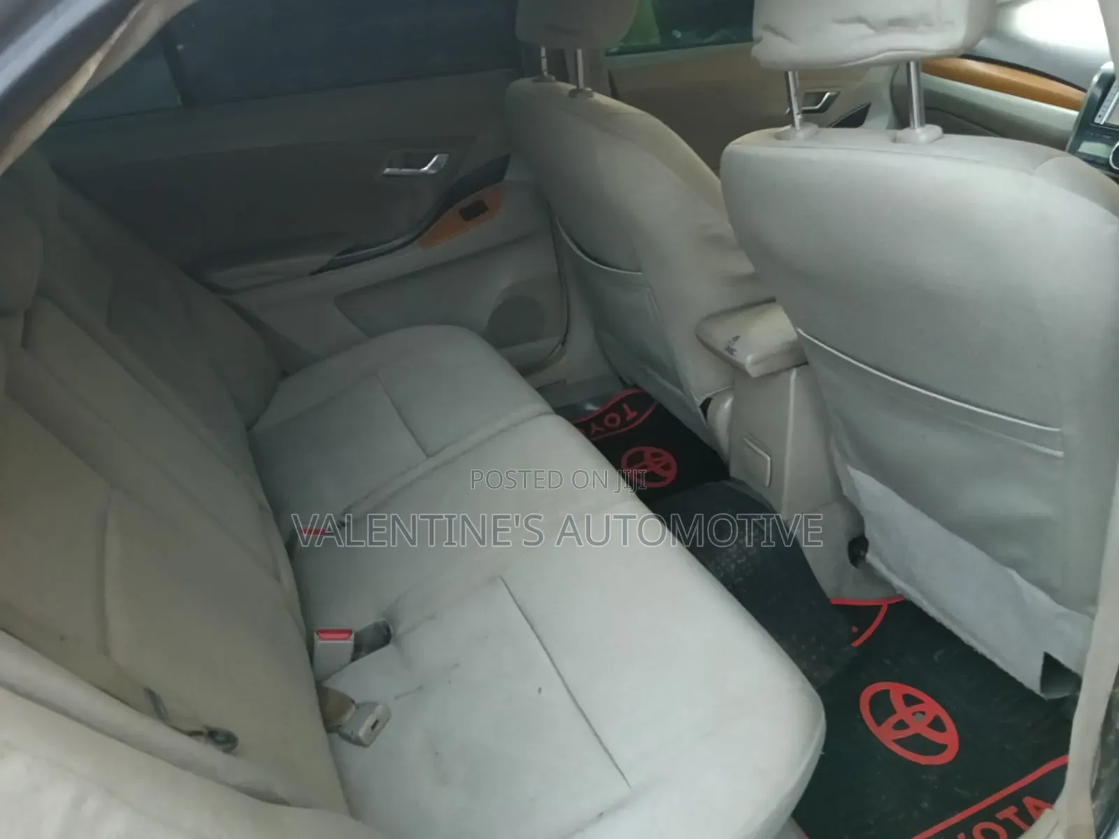 Toyota Premio 2010 Silver
