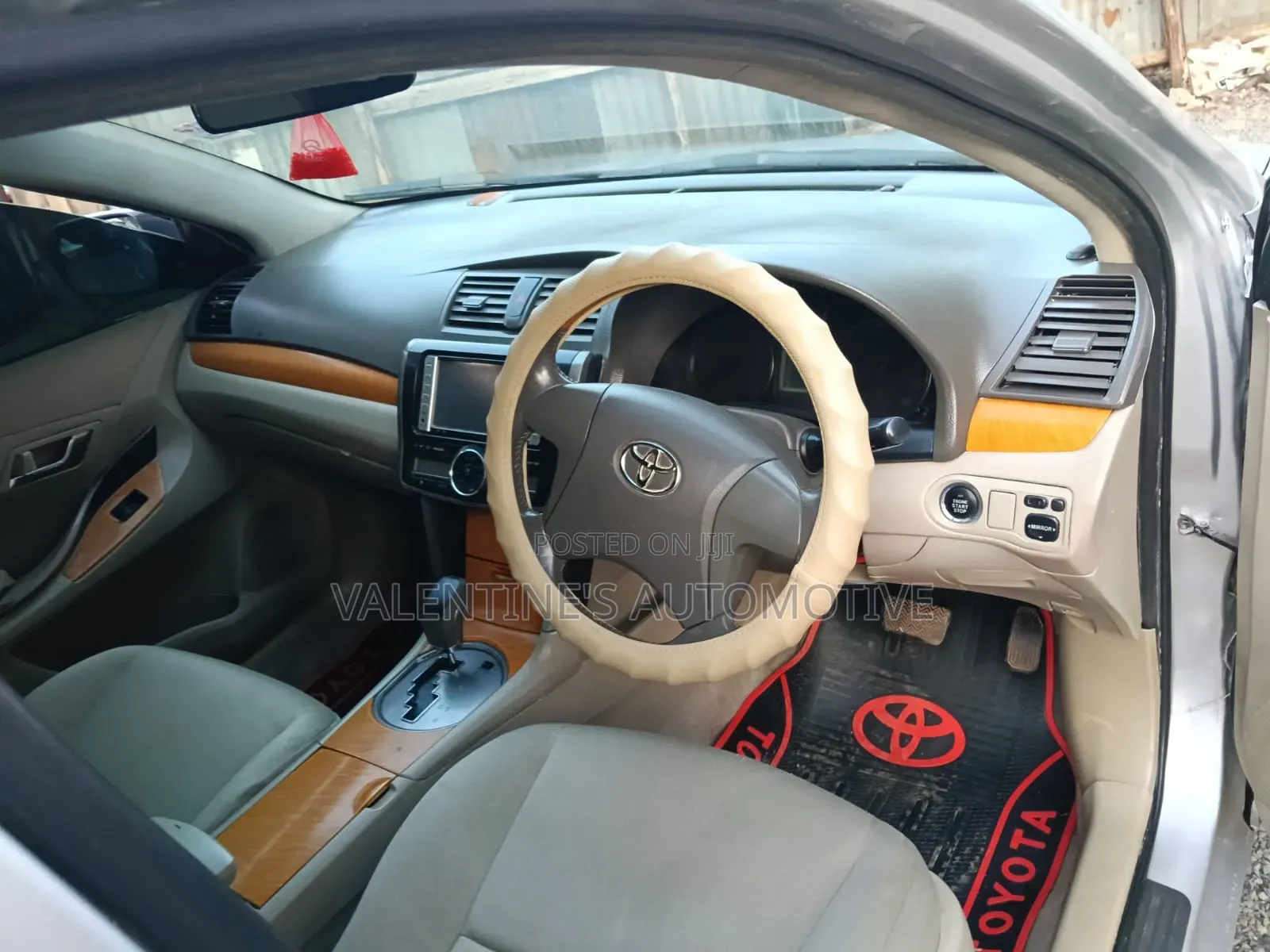 Toyota Premio 2010 Silver