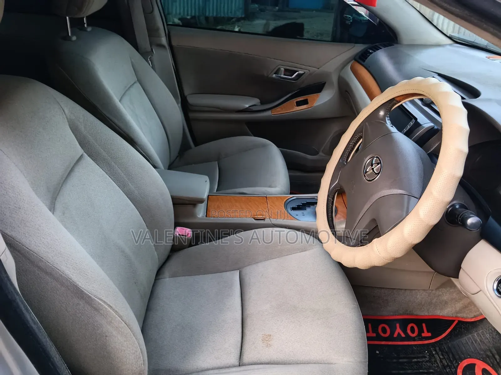 Toyota Premio 2010 Silver