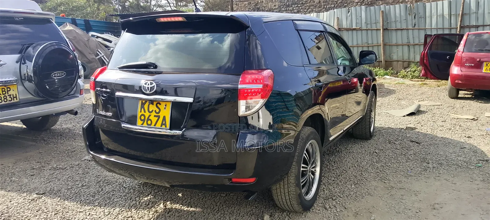 Toyota Vanguard 2011 Black
