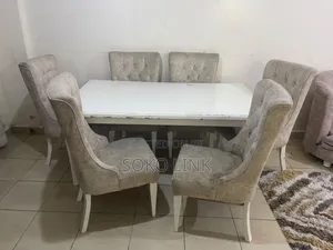 Six Seater Dinning Set