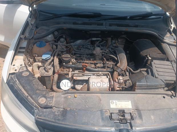 Volkswagen Jetta 2015 White - thumbnail 11