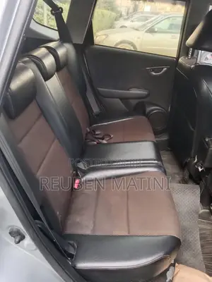Honda Fit 2011 Silver