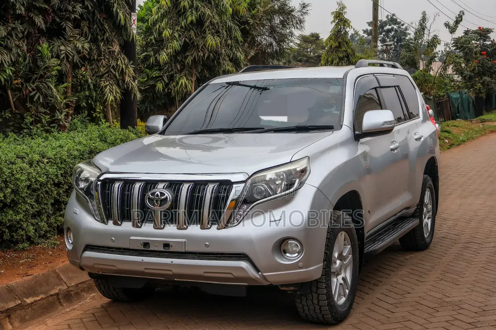 Toyota Land Cruiser Prado 2012 Silver