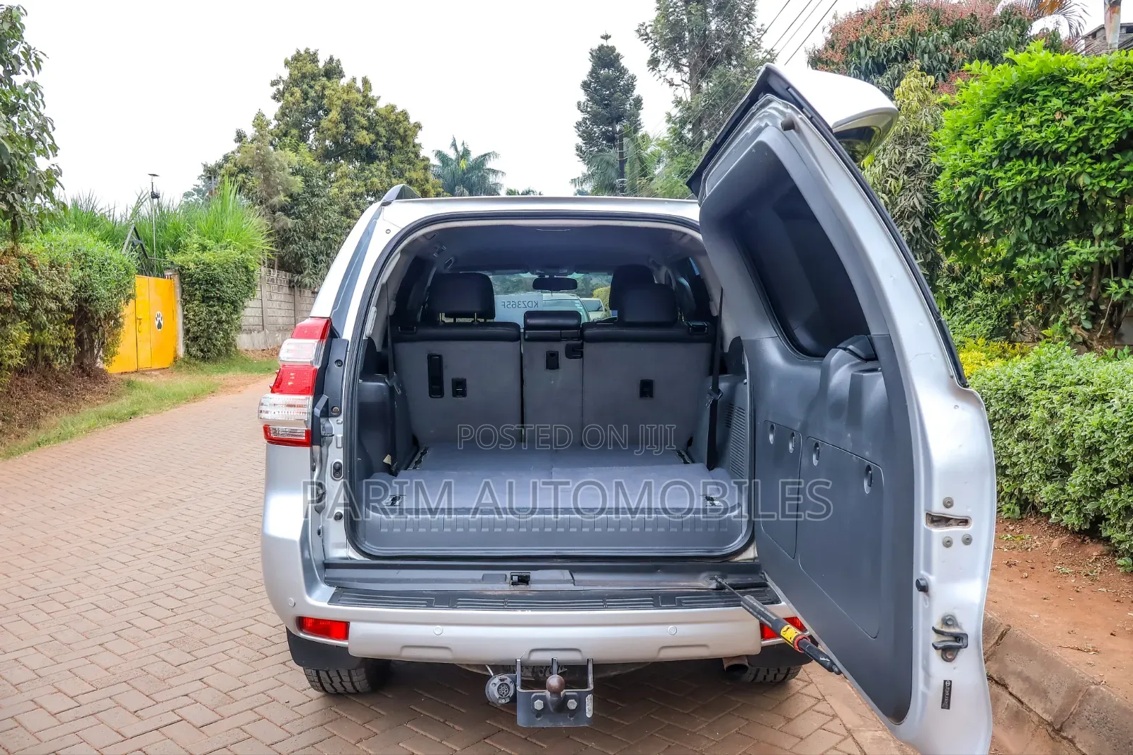 Toyota Land Cruiser Prado 2012 Silver