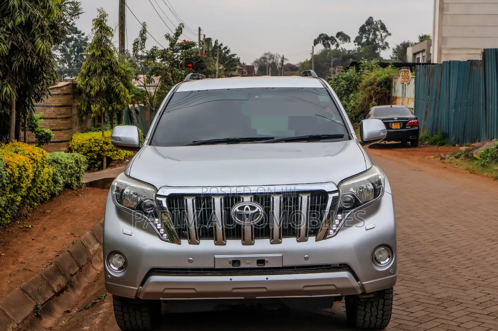 Toyota Land Cruiser Prado 2012 Silver