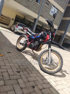 Yamaha 2012 Black