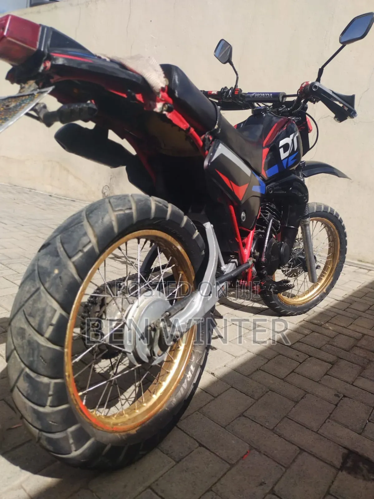 Yamaha 2012 Black