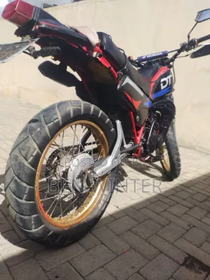 Yamaha 2012 Black