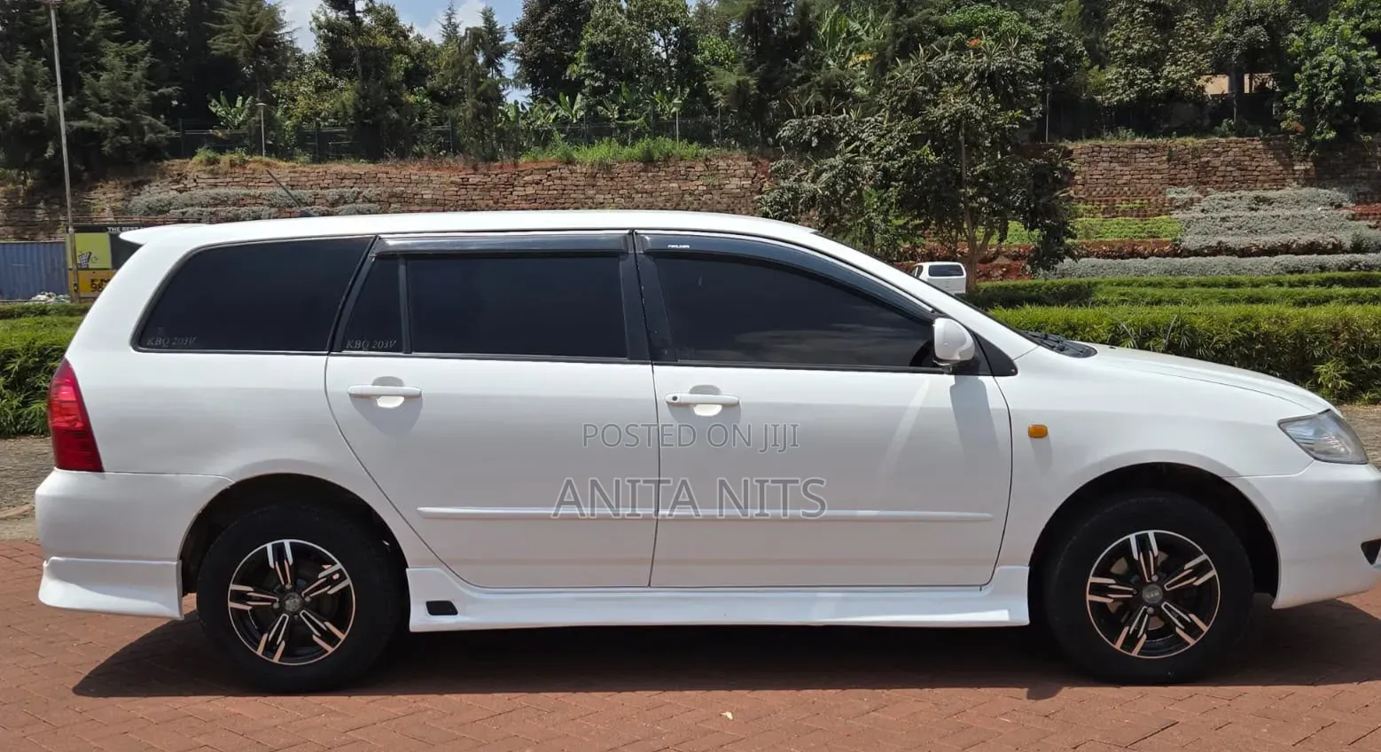 Toyota Harrier 2010 White