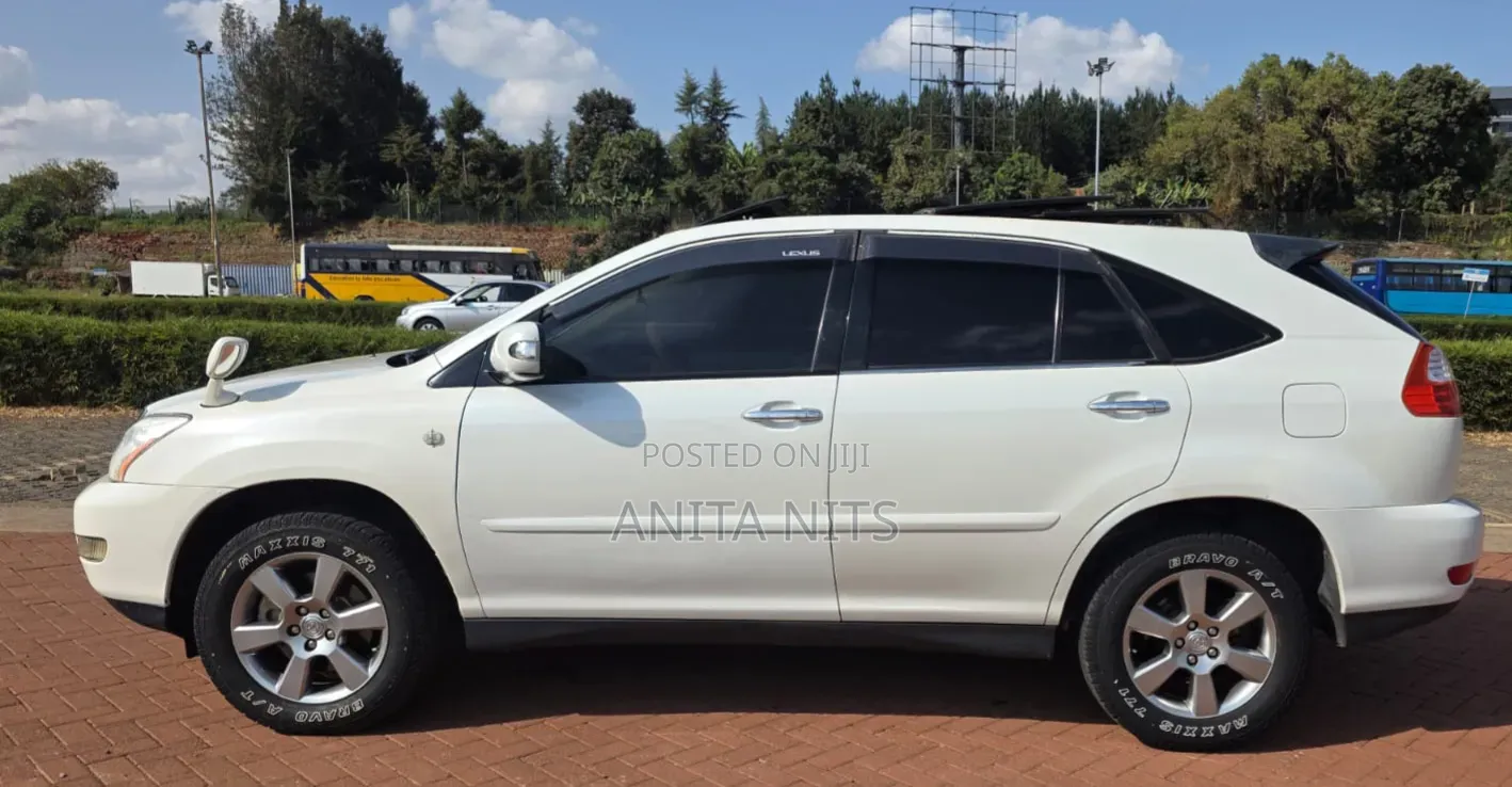 Toyota Harrier 2010 White