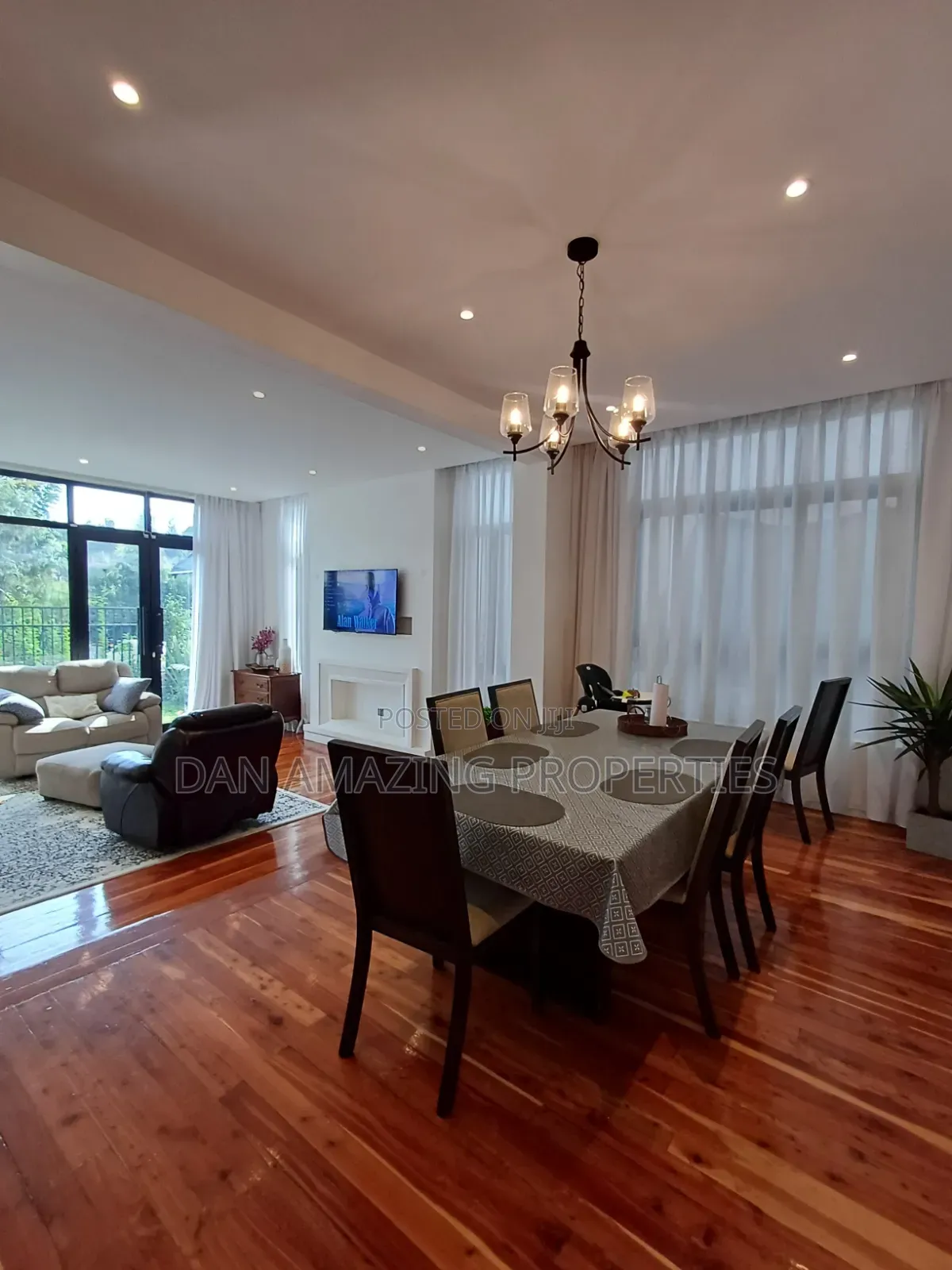 4bdrm Maisonette in Kerarapon for sale