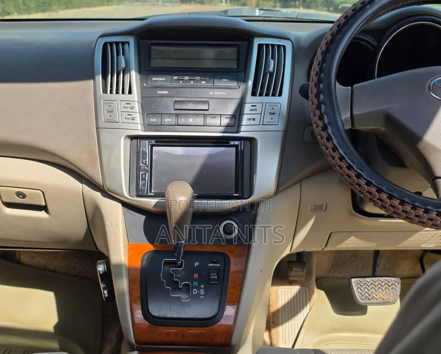 Toyota Harrier 2010 White