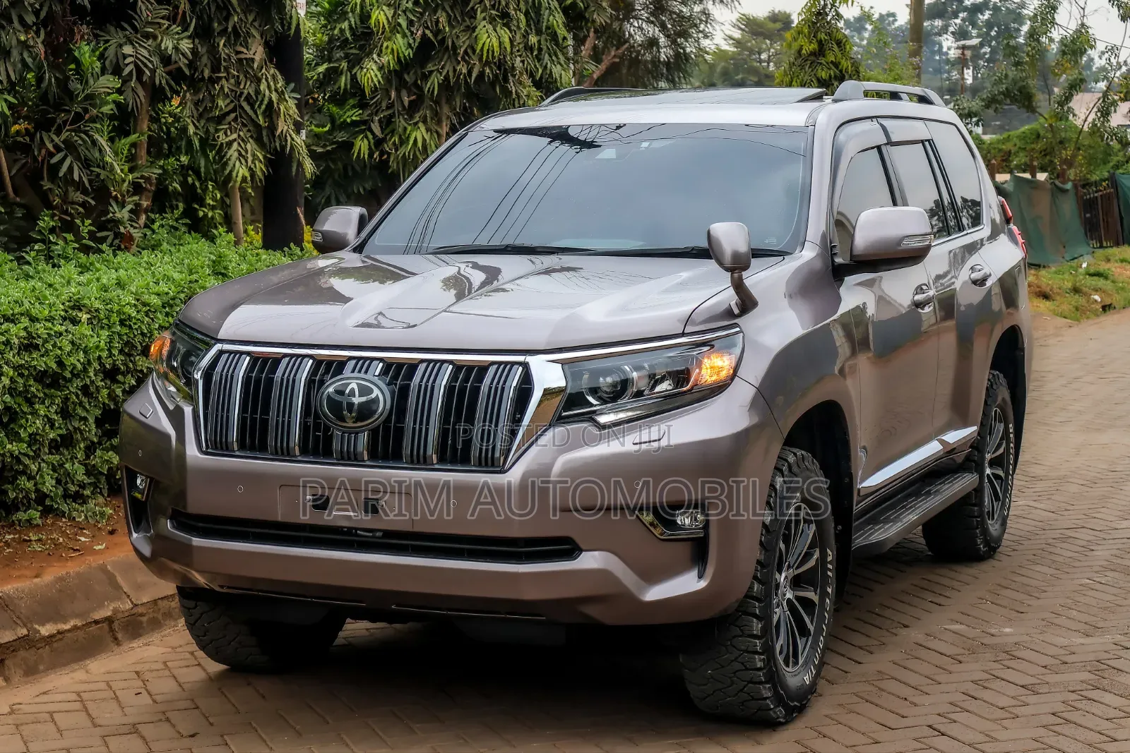 Toyota Land Cruiser Prado 2019 Gray
