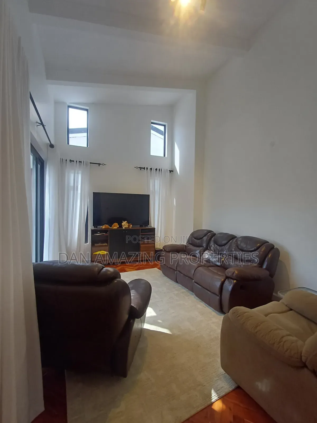 4bdrm Maisonette in Kerarapon for sale