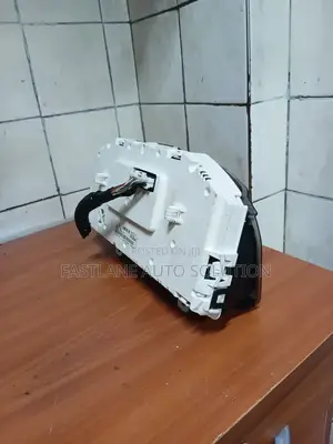 Dashboard Clock for Nissan