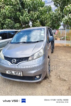 Nissan NV200 2015 Grey