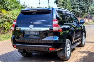 Toyota Land Cruiser Prado 2015 Black
