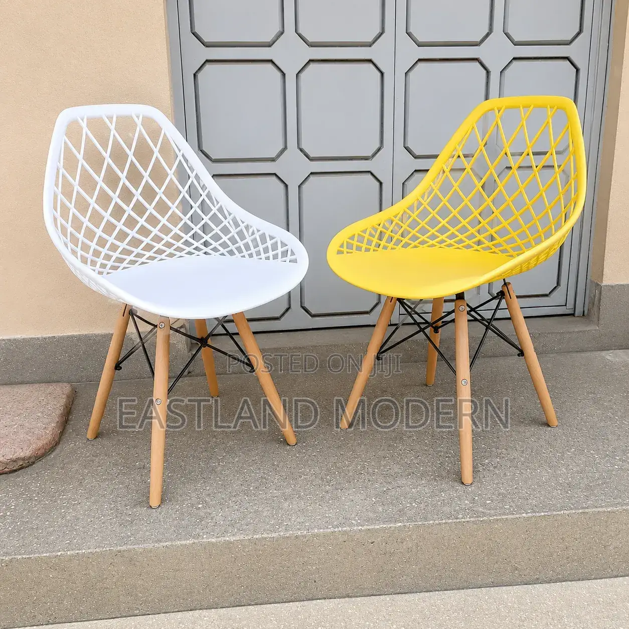 Stylish Eames-Style Wooden Leg Chair