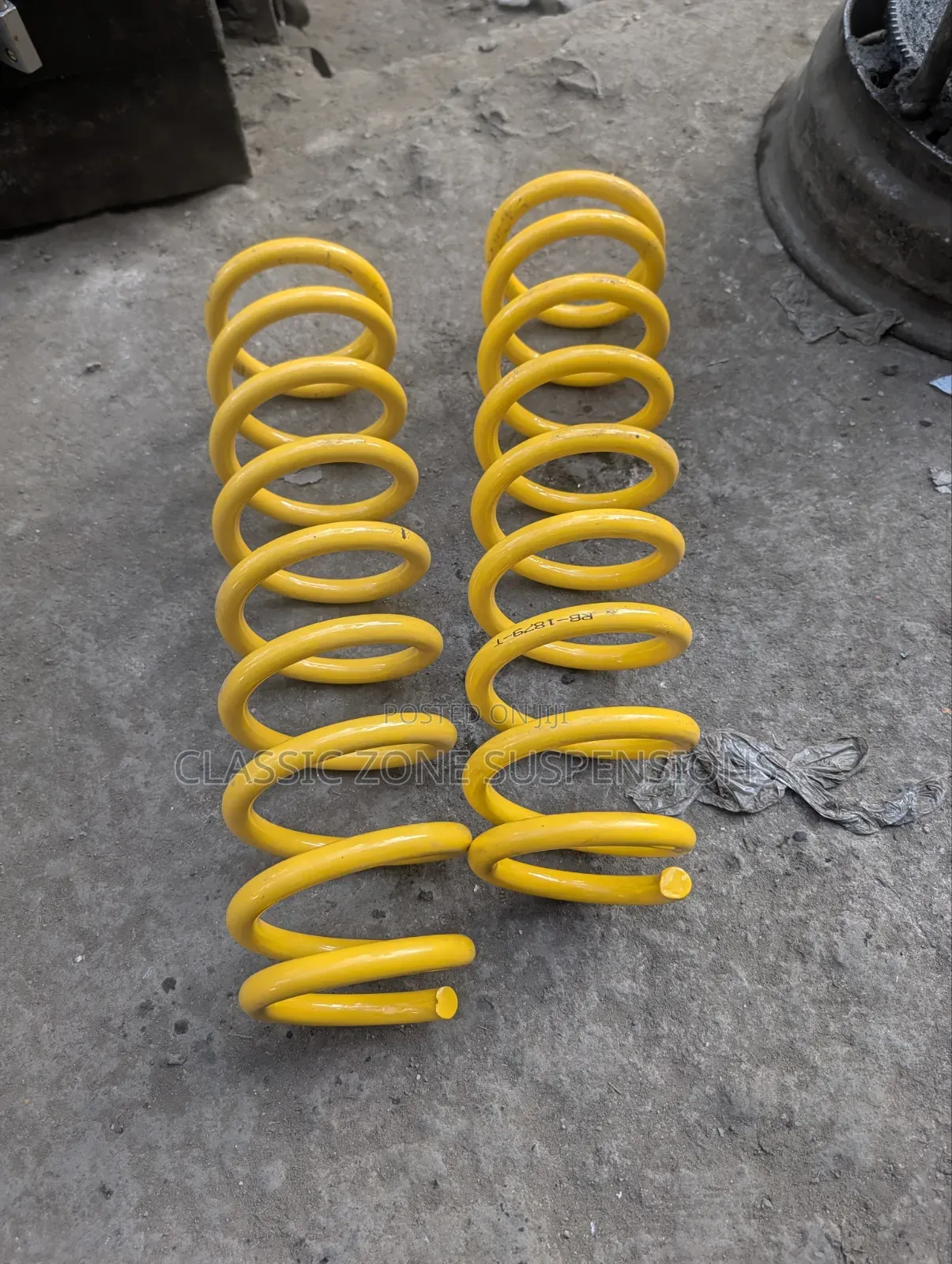 Landruiser 79 Coil Springs.