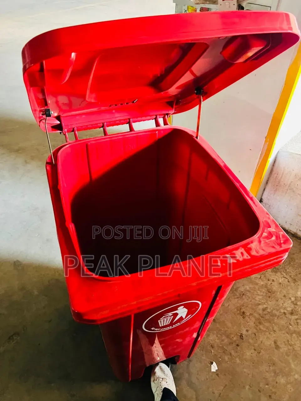 240L Heavy Duty Waste Bin Dustbin With Wheels