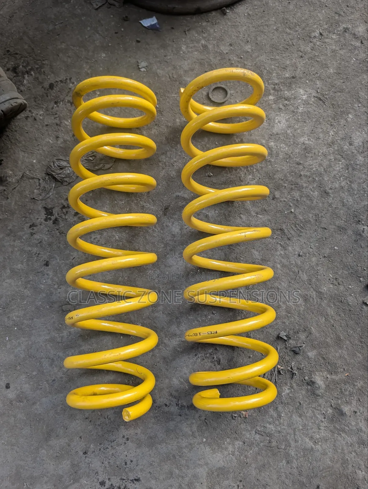 Landruiser 79 Coil Springs.