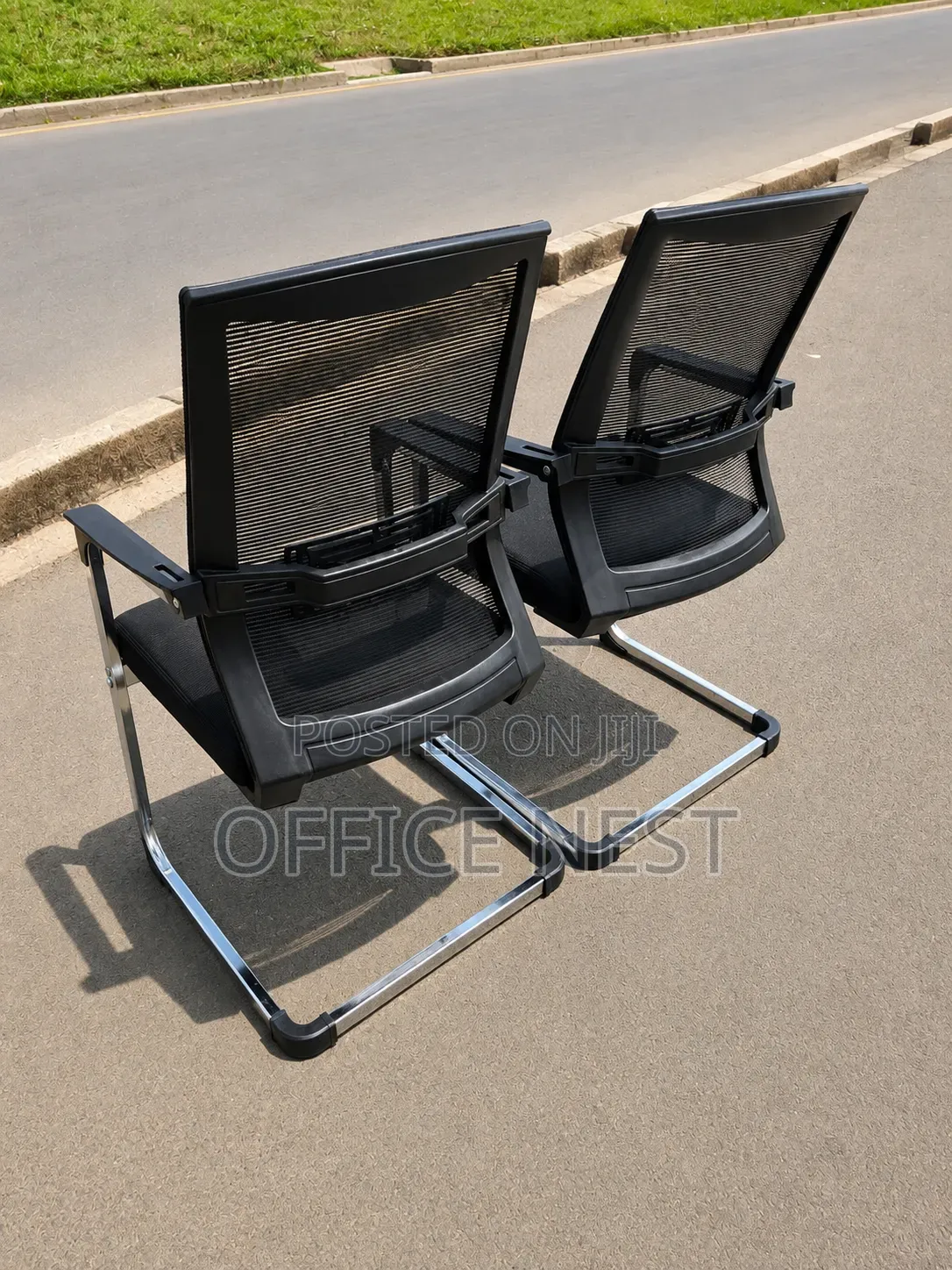 Modern Mesh Visitor Office Chair