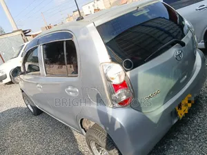 Toyota Passo 2014 Silver