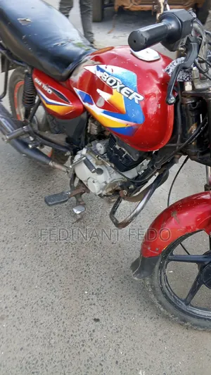 Bajaj Boxer 150 UG 2023 Red
