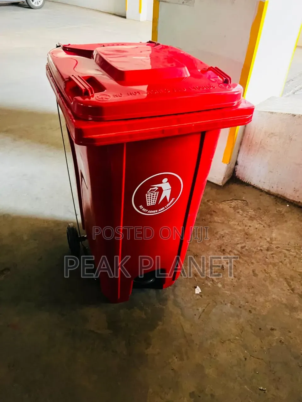 240L Large Capacity Dustbin With Wheels