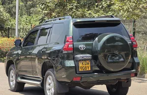 Toyota Land Cruiser Prado 2014 Green
