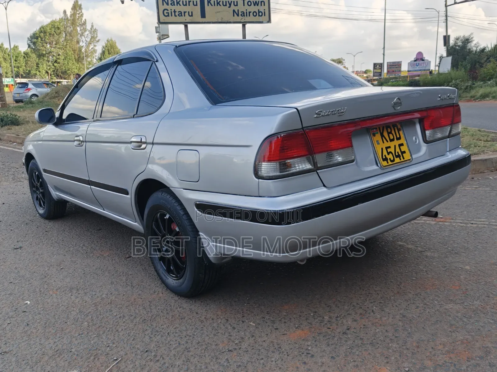 Nissan Sunny B15 Sedan 1.5 2001 Silver