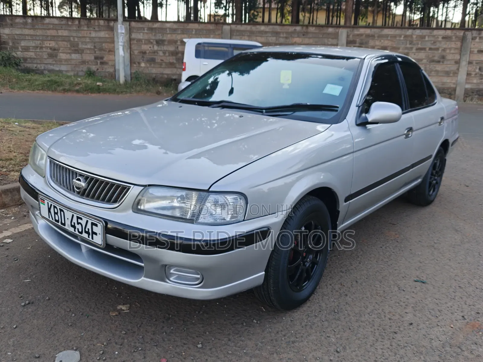Nissan Sunny B15 Sedan 1.5 2001 Silver