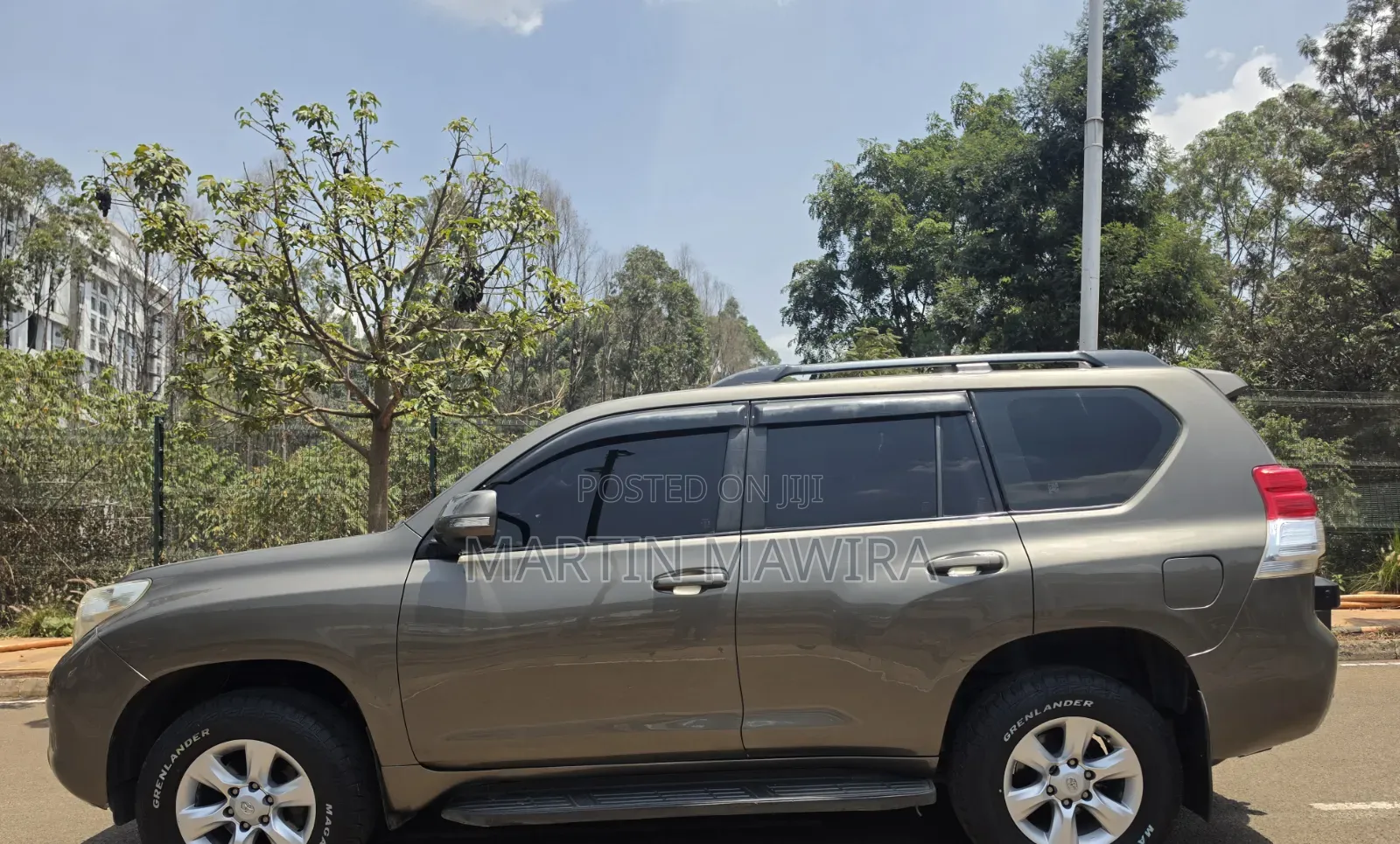 Toyota Land Cruiser Prado 2010 Green