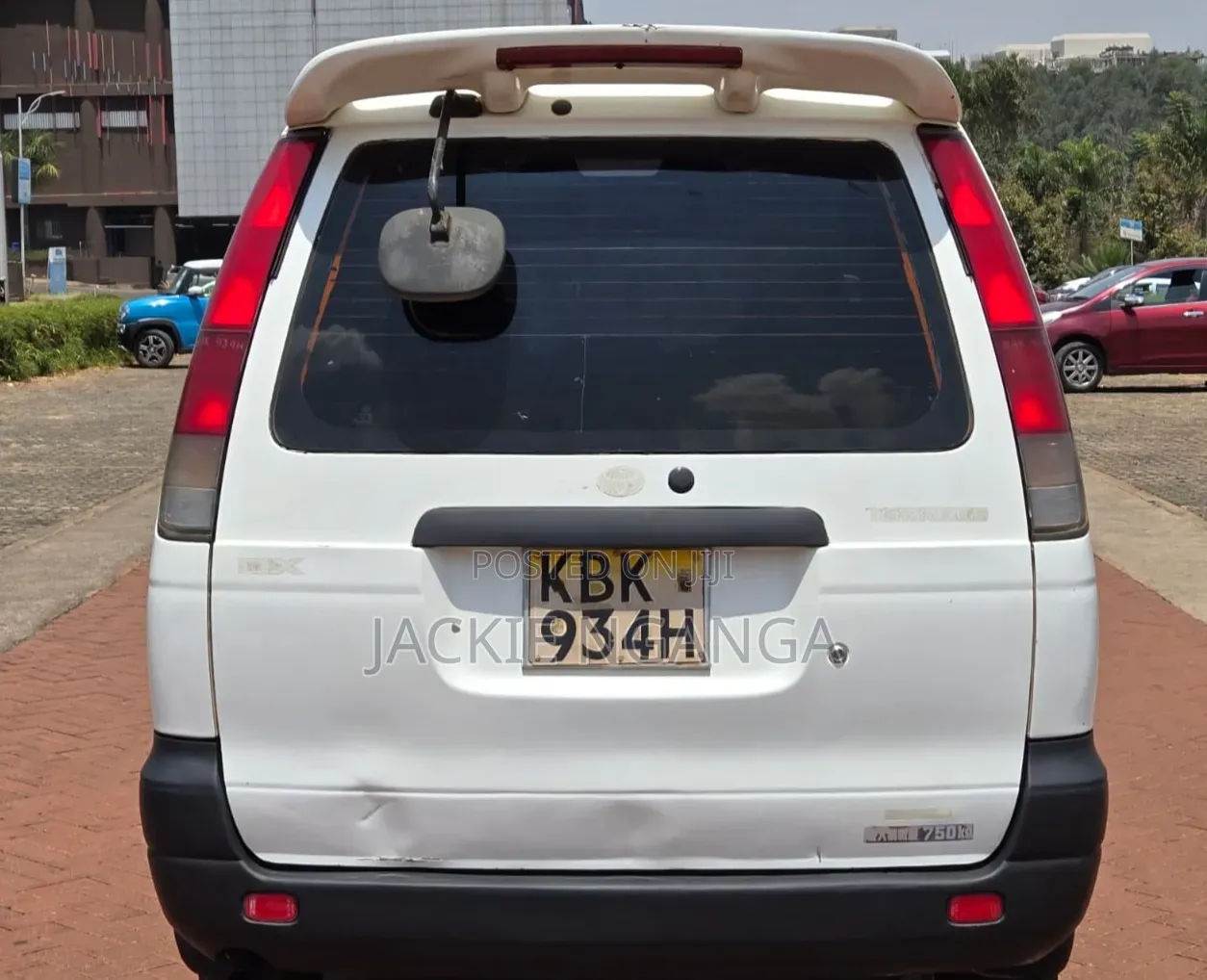 Toyota TownAce 2002 White