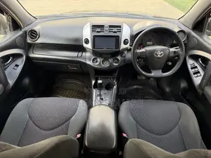 Toyota Vanguard 2012 Black