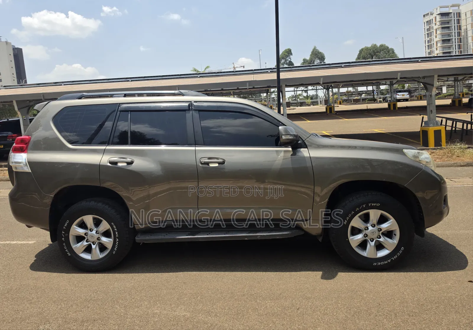 Toyota Land Cruiser Prado 2010 Gray