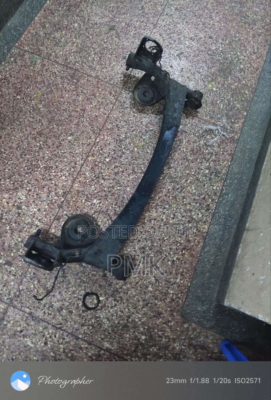 Toyota Isis Rear Beam/Mlingoti