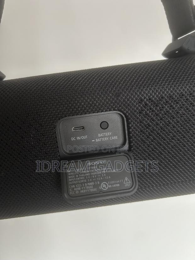 Sony ULT Field 3 Bluetooth Wireless Speaker - thumbnail 3
