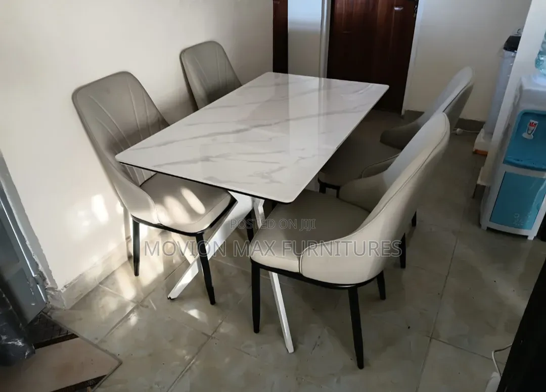 Marble Dinning Table,4sitter