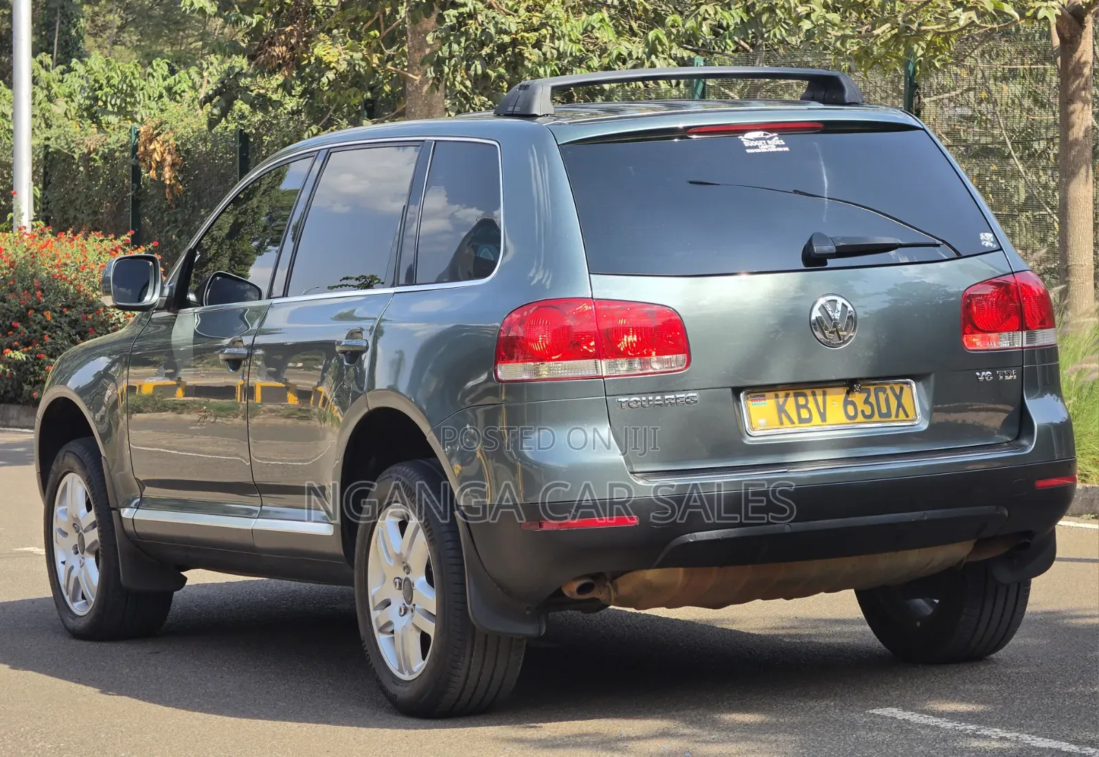 Volkswagen Touareg 2016 Blue