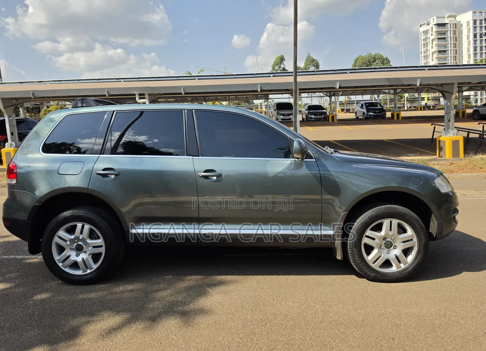 Volkswagen Touareg 2016 Blue