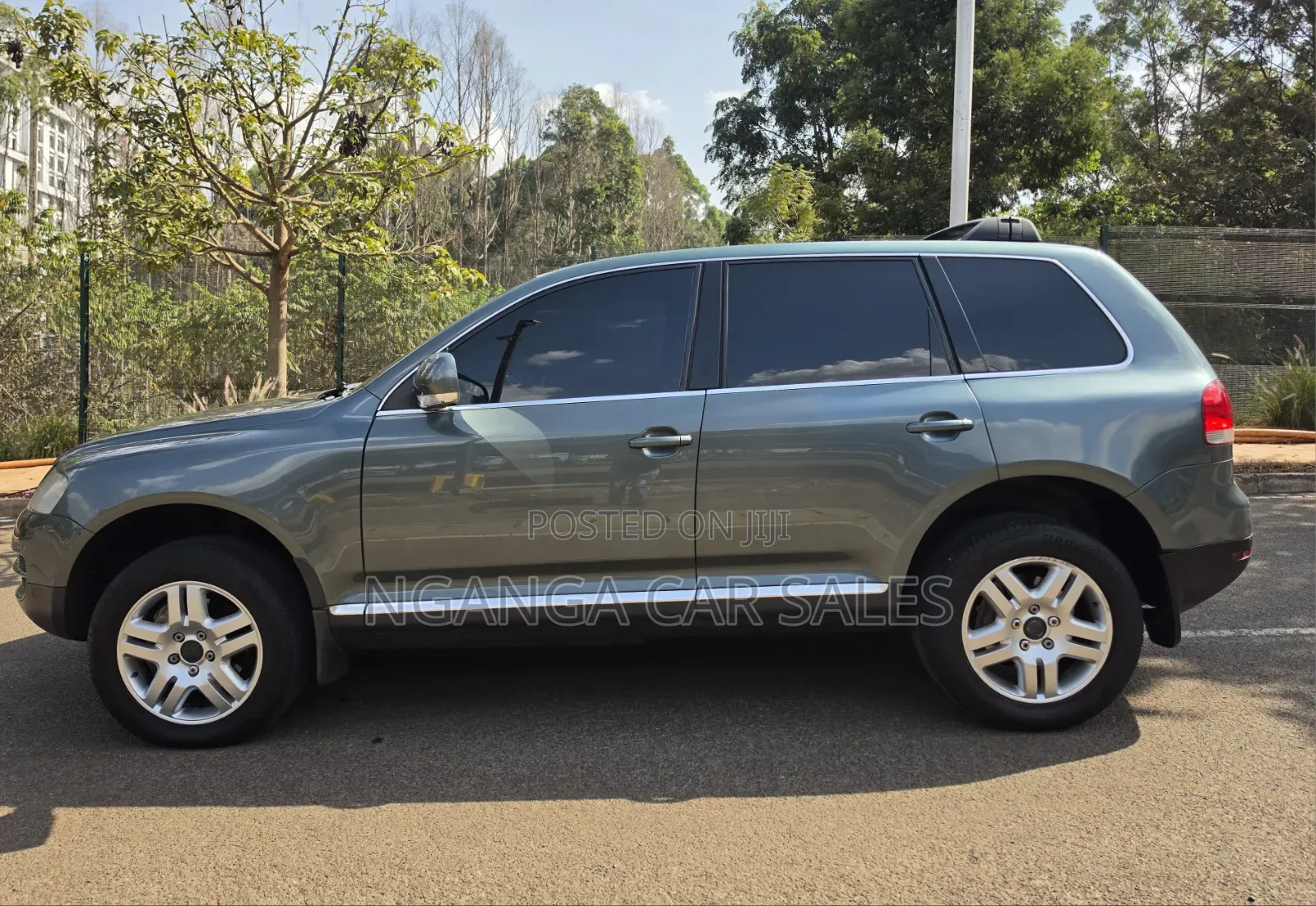 Volkswagen Touareg 2016 Blue