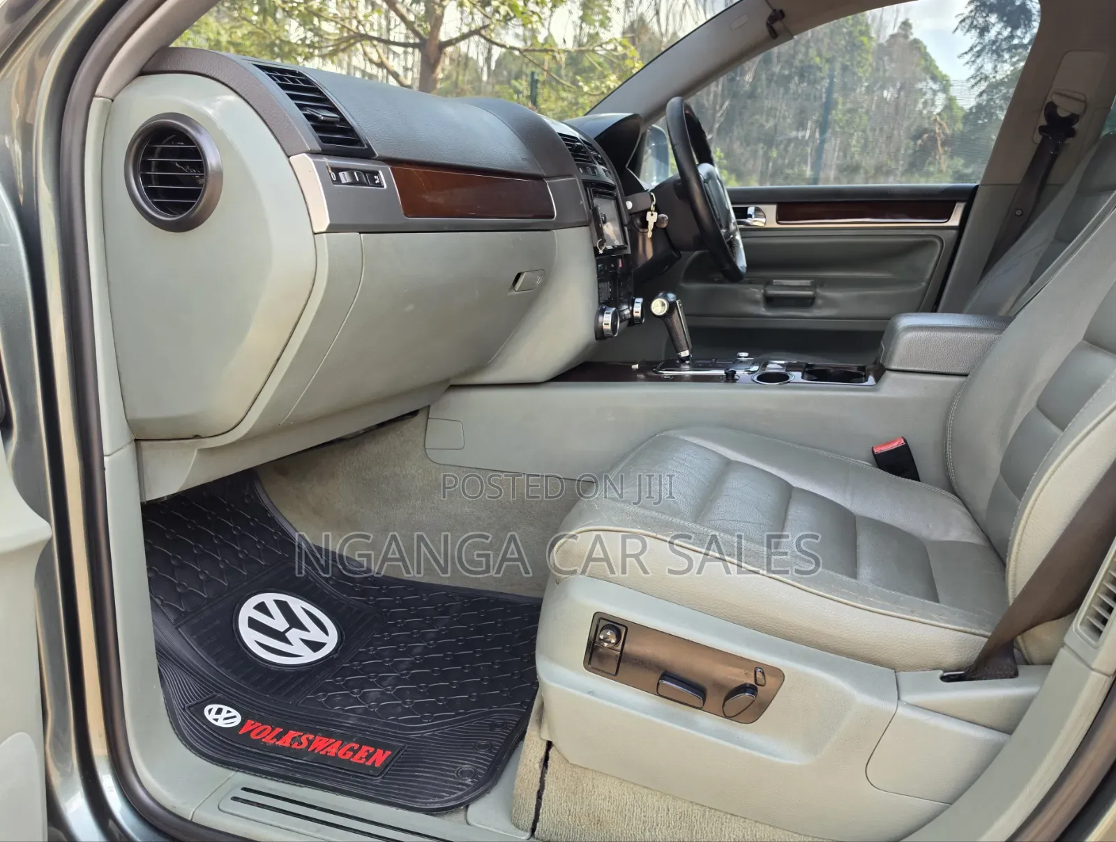 Volkswagen Touareg 2016 Blue