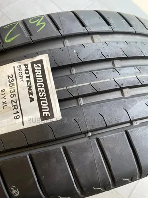 235 /35 R19 Bridgestone Tyres 91y Xl Potenza Sport