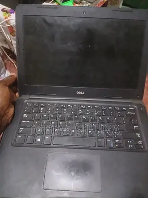 Laptop Dell Latitude 3380 4GB Intel Core i3 HDD 500GB