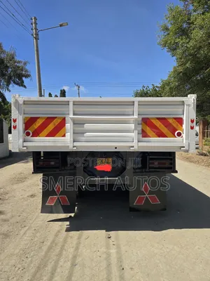 Mitsubishi Fuso Local Assembly 1998 Model