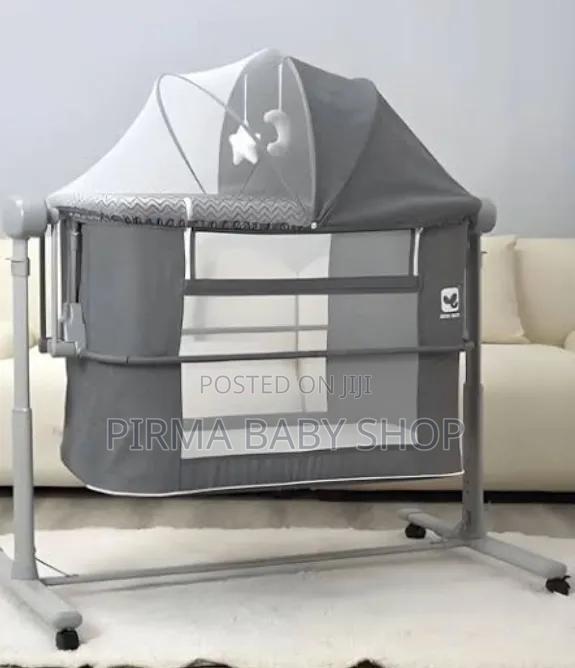 4in1multi-Functional Bedside Bassinet - main view
