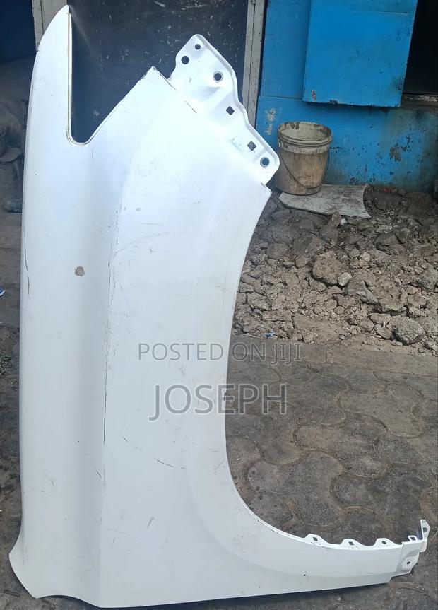 Prado J165 Wing/Fender